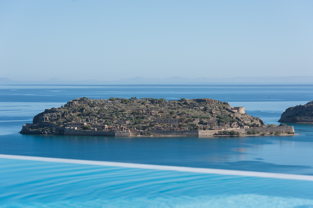 http://www.eloundaluxuryvillas.com/wp-content/uploads/2016/02/AG85019.jpg